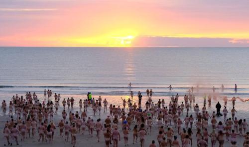 0_CCP_NEC_250922SKINNYDIP005JPG.jpg