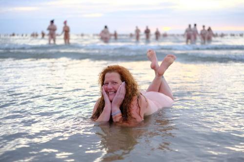 0_CCP_NEC_250922SKINNYDIP016JPG.jpg