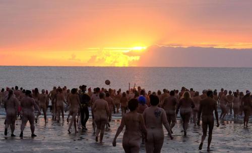 0_CCP_NEC_250922SKINNYDIP022JPG.jpg