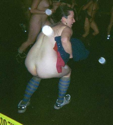 2000-2006_tuft_naked_squad_035