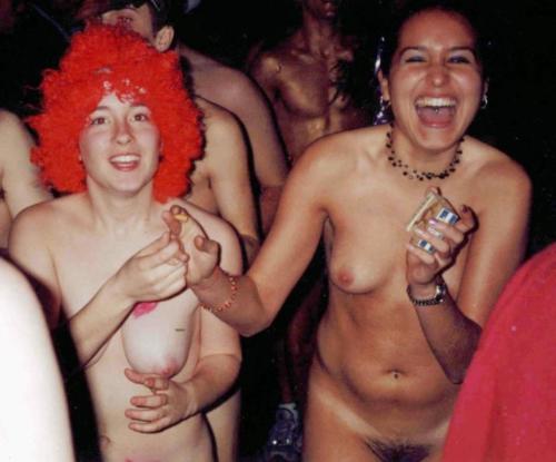 2000-2006_tuft_naked_squad_115