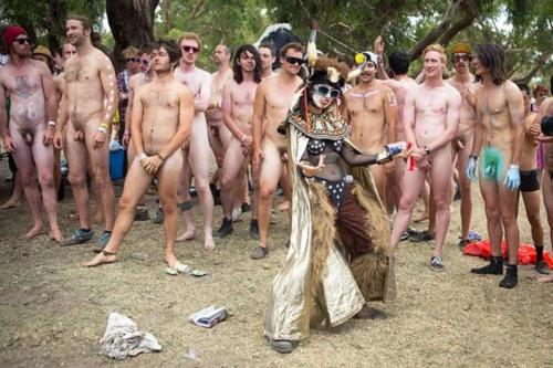 2015_meredith_gift_festival_naked_run_002