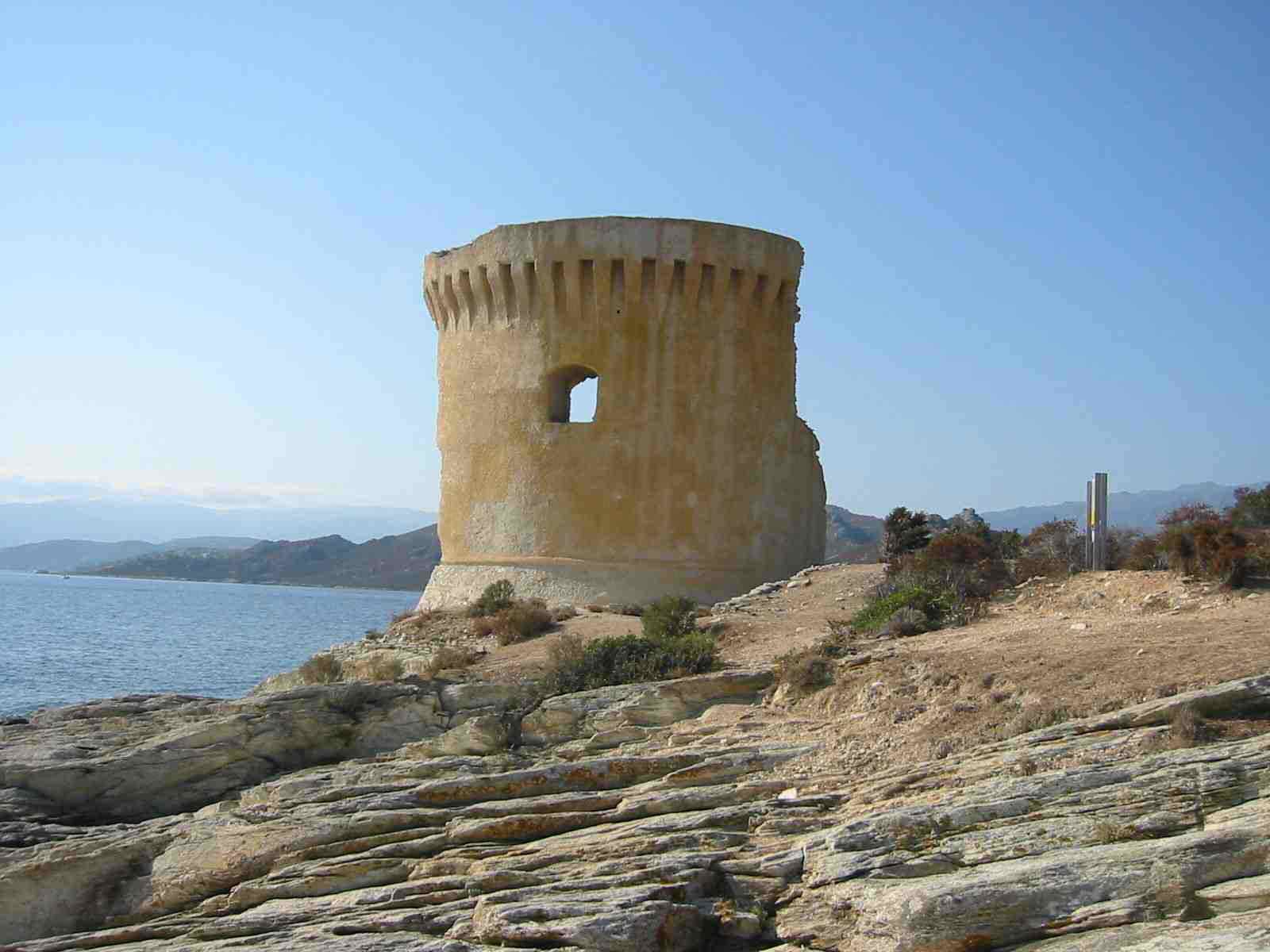 Le d�sert des Agriates - Tour de la Punta Mortella 